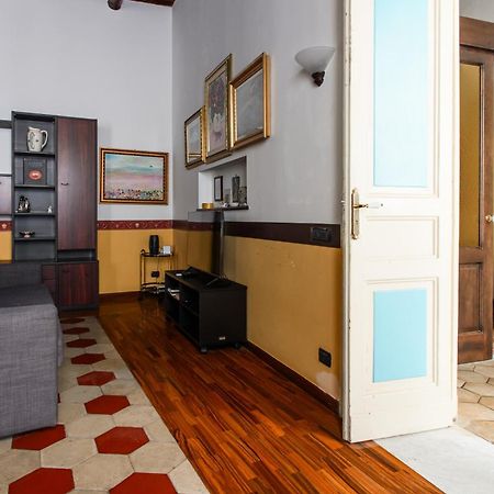 Appartement Regal Santa Chiara By Dimorra à Naples Extérieur photo