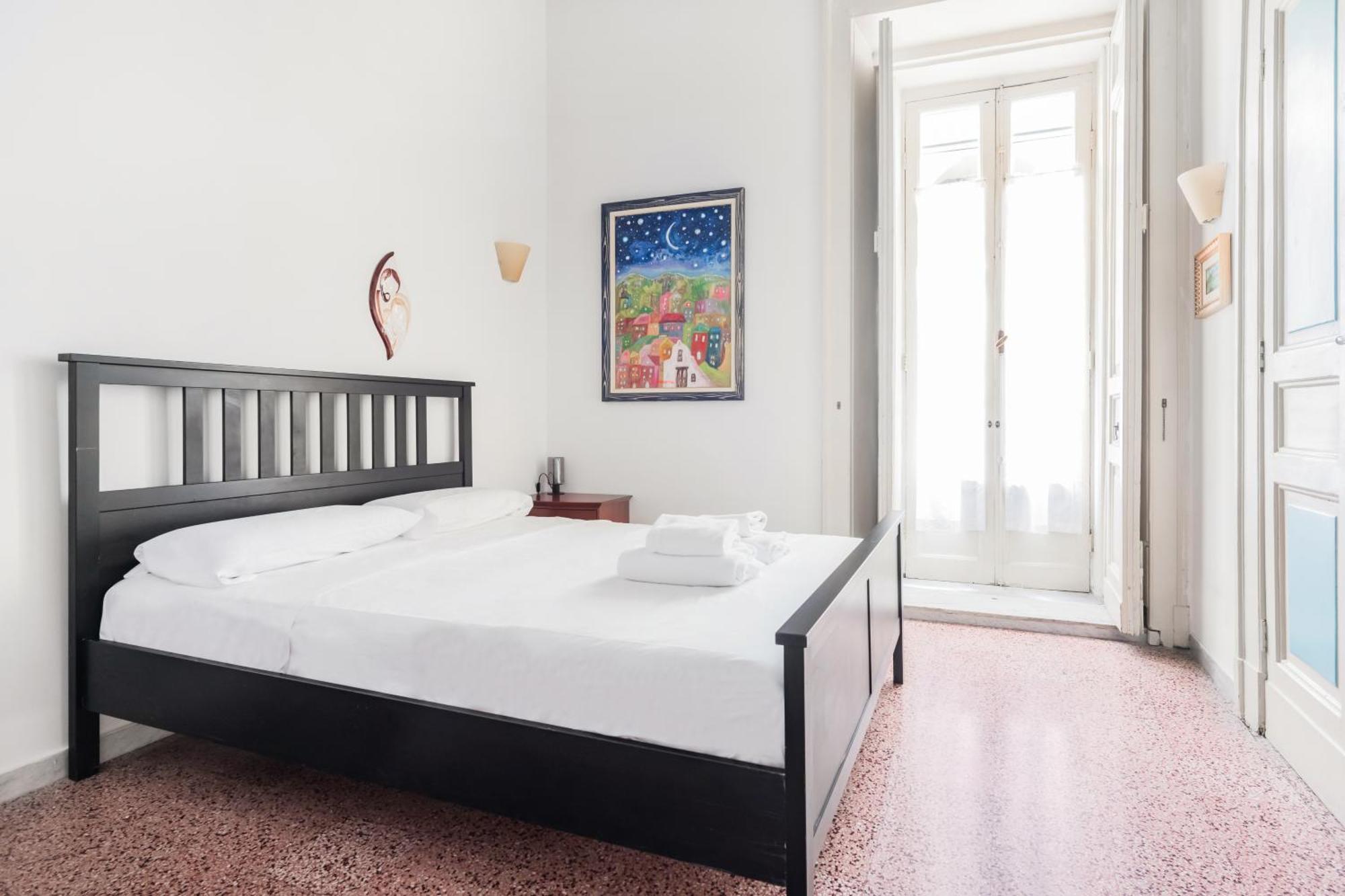 Appartement Regal Santa Chiara By Dimorra à Naples Extérieur photo