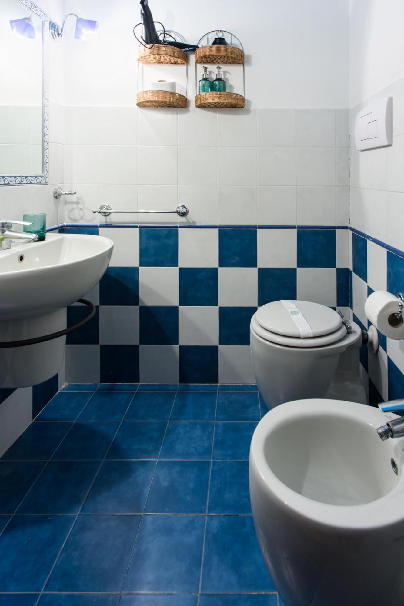 Appartement Regal Santa Chiara By Dimorra à Naples Extérieur photo
