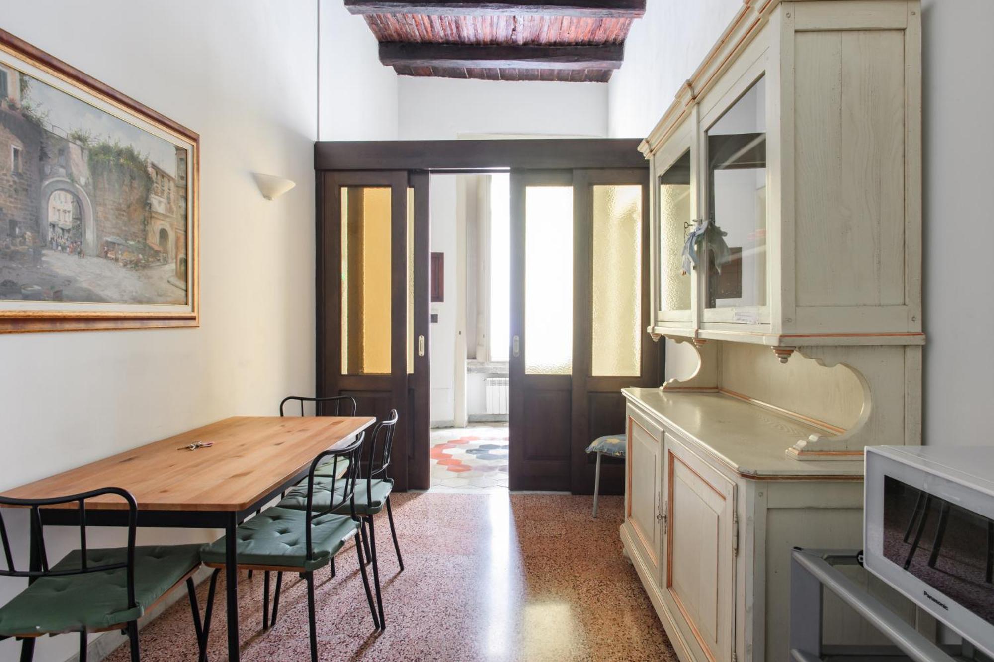 Appartement Regal Santa Chiara By Dimorra à Naples Extérieur photo